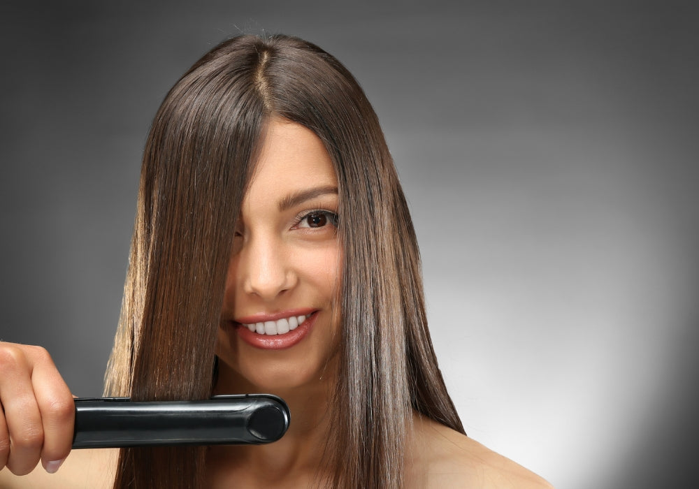 Pourquoi choisir un lisseur sans fil ? Les avantages pour les femmes en mouvement